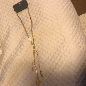 Brand new never worn statement necklace